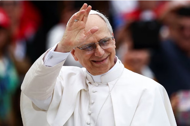 El papa León XIV expresó su preocupación por la situación en Gaza y exhortó a que se permita el paso de la ayuda humanitaria (REUTERS/Guglielmo Mangiapane)