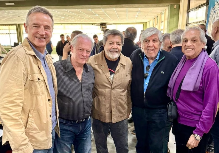 Hugo Moyano, Gerardo Martínez, Andrés Rodríguez, Jorge Sola y Hugo Benítez, en la reunión de la CGT en Ezeiza