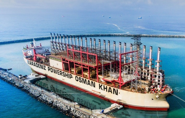 Uno de los buques turcos de Karpowership