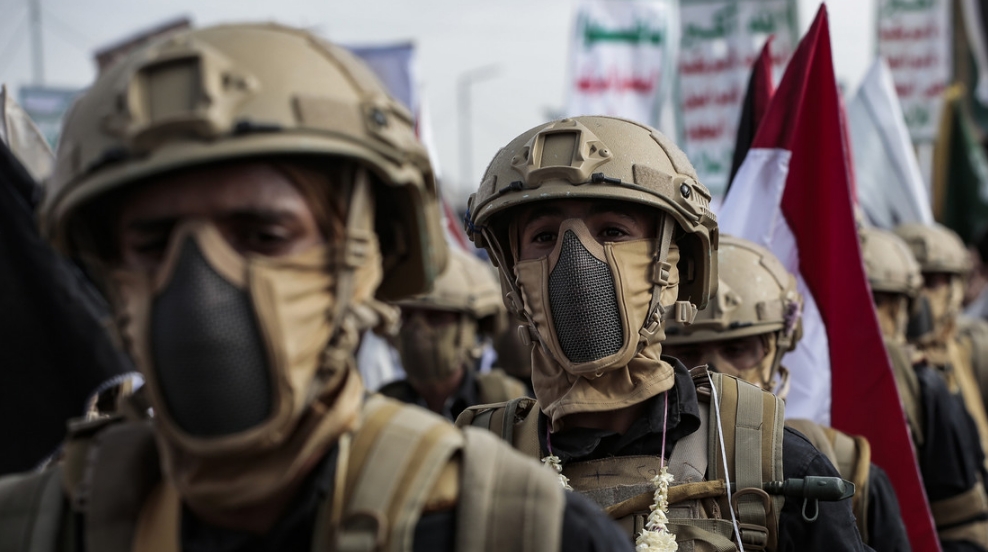 Los hutíes participan en una manifestación contra EE.UU. e Israel en Yemen. Osamah Yahya / picture alliance / Gettyimages.ru
