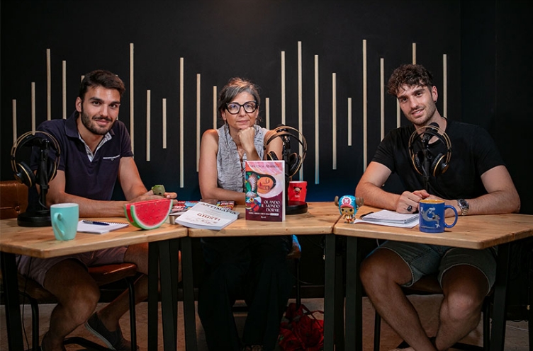 Francesca Albanese con nuestros editores Jamil y Karim El Sadi - © Paolo Bassani