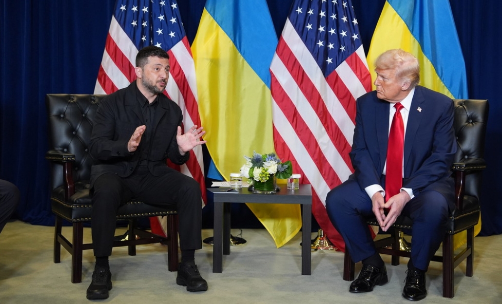 Vladímir Zelenski y Donald Trump durante la Asamblea General de la ONU, el 23 de septiembre de 2025. Evan Vucci / AP