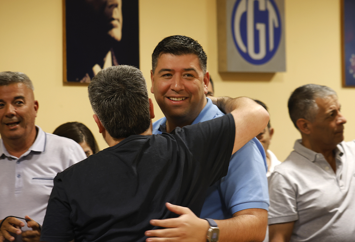 diputados y senadores peronistas. El líder de la CGT, Cristian Jerónimo. El líder de la CGT, Cristian Jerónimo.