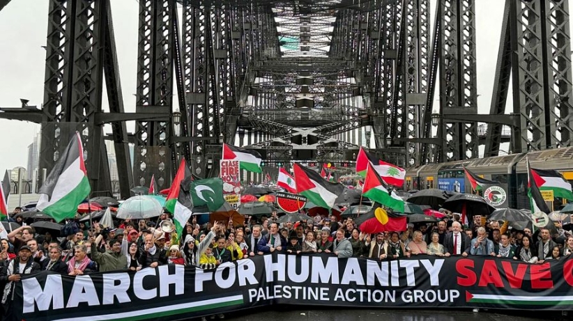 Cabecera de la masiva marcha de agosto en Sydney