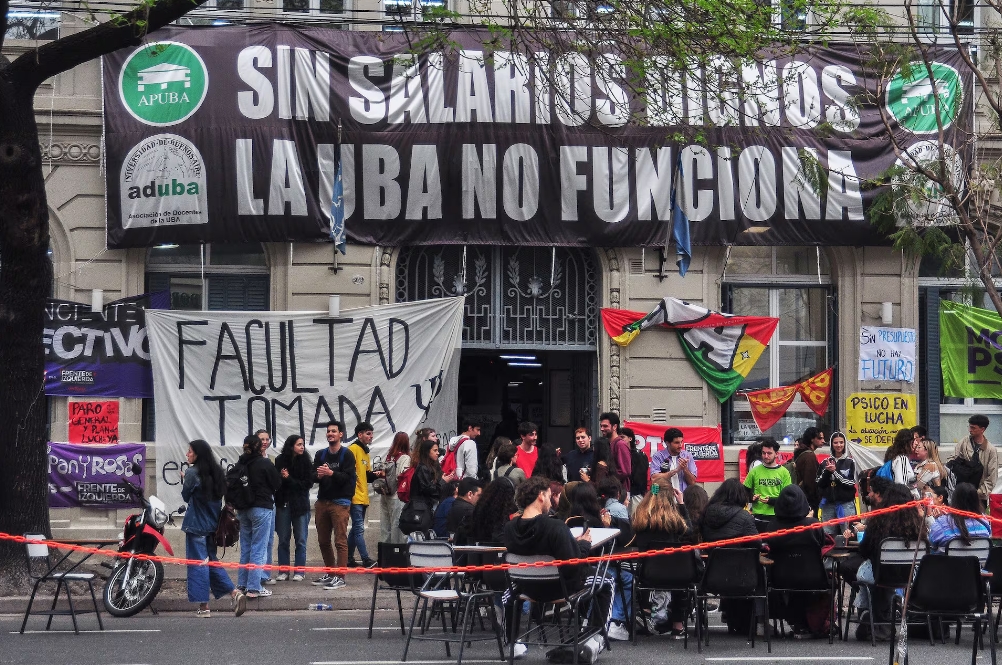 Facultad tomada. El Gobierno profundiza el conflicto universitario. (Valeria Ruiz)