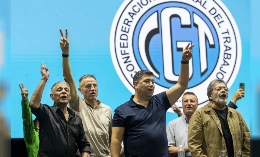 Arguello, Jerónimo y Sola, el nuevo triunvirato de la CGT. (Foto: Damián Dopacio/NA)