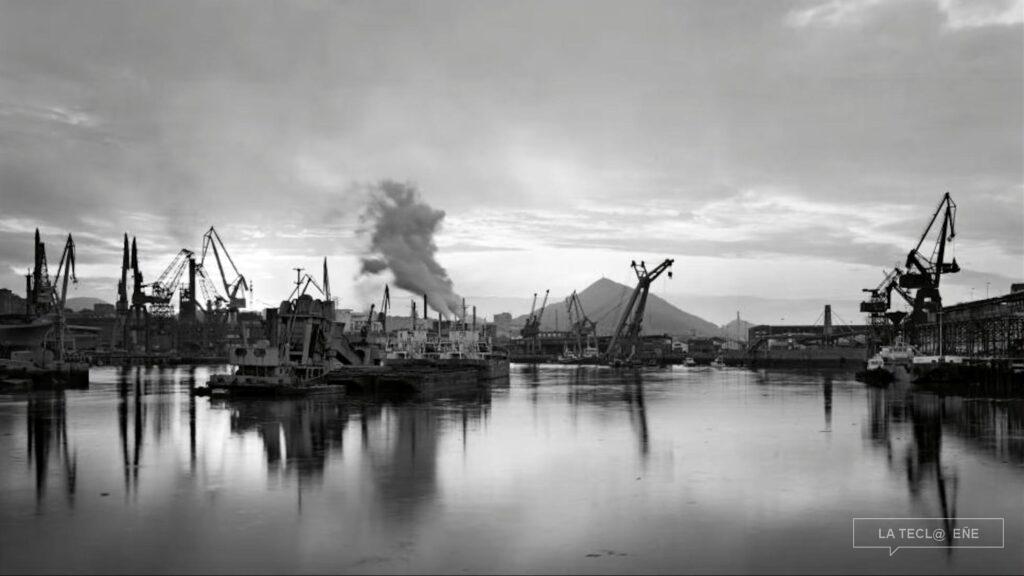 Dársena de Axpe (Erandio, Vizcaya). Imagen de la exposición 'En el tiempo. Carlos Cánovas', del Museo ICO Carlos Cánovas (Vegap)