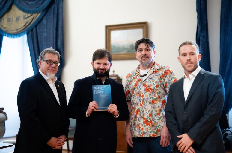 Presidente Boric junto a Ricardo Lagos Weber, Julio Chamorro e Ignacio Cueto. Foto: Presidencia