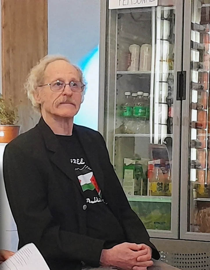 Claudio Katz en la presentación de “La Epopeya Palestina”. Foto: Editorial Batalla de Ideas