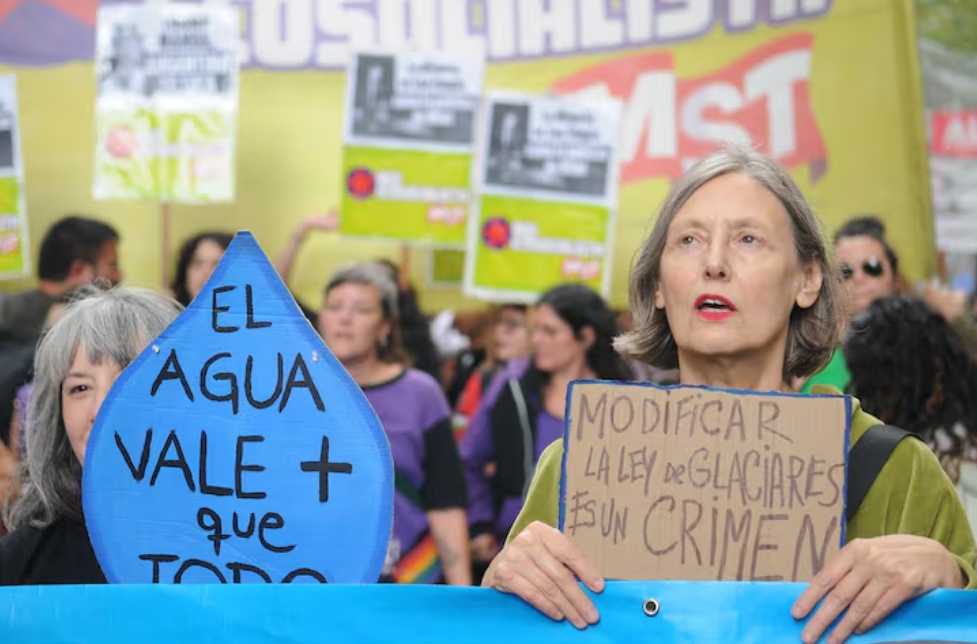 Buenos Aires, 8 de abril de 2026 Marcha por los glaciares Foto: Guadalupe Lombardo Buenos Aires, 8 de abril de 2026 Marcha por los glaciares Foto: Guadalupe Lombardo (guadalupe lombardo)