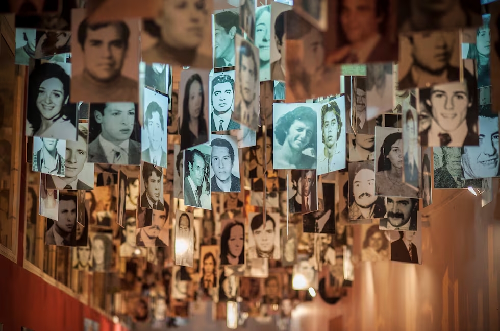 Desaparecidos, DDHH, ESMA Desaparecidos, DDHH, ESMA (Adriàn Pèrez)