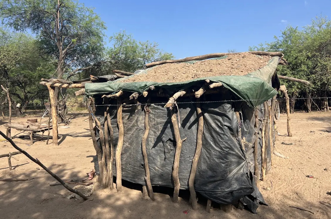 Las marcas del abandono . Estas familias son las que están en los márgenes de la marginalidad, son las que nadie encuesta, las que nadie ve y, las que muchas veces, ni siquiera están en el radar del Estado