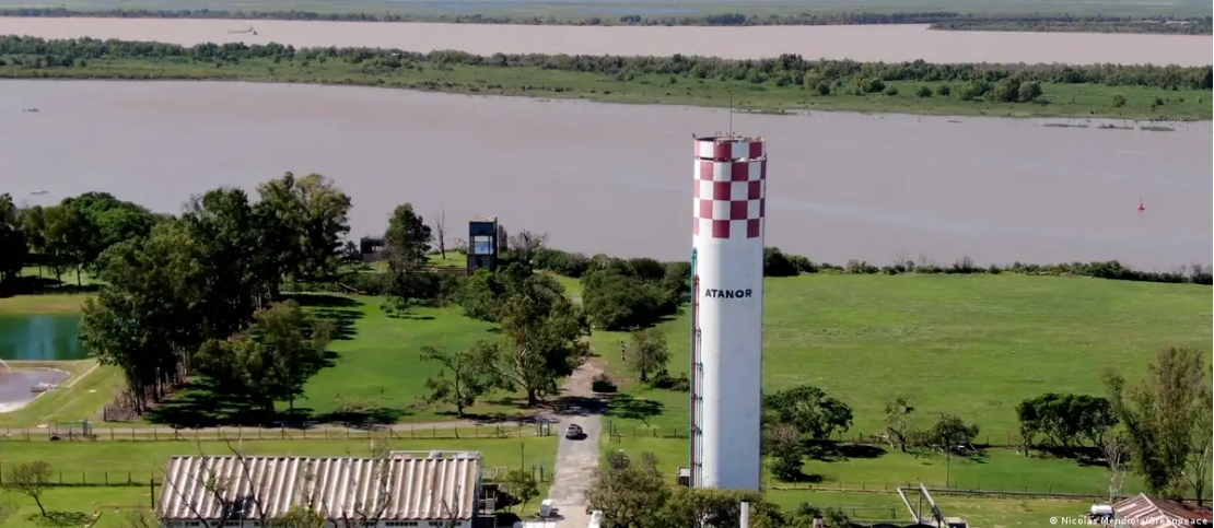 La sentencia deja firme la responsabilidad de Atanor por el daño irreversible provocado en el Paraná y confirma que la empresa desarrolló parte de su actividad dentro de un marco de ilegalidad.Imagen: Nicolas Mendiola/Greenpeace