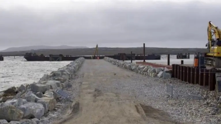 Las instalaciones que la petrolera inglesa Rockhopper está montando en Puerto Argentino. Foto: El Destape - Foto: El Destape