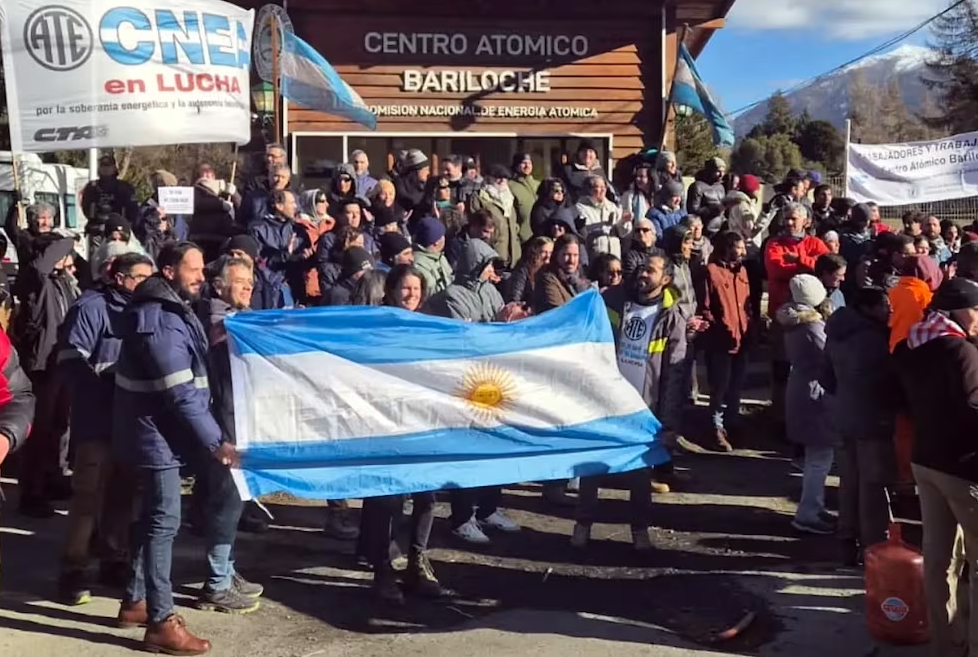 CNEA Bariloche Redes Sociales