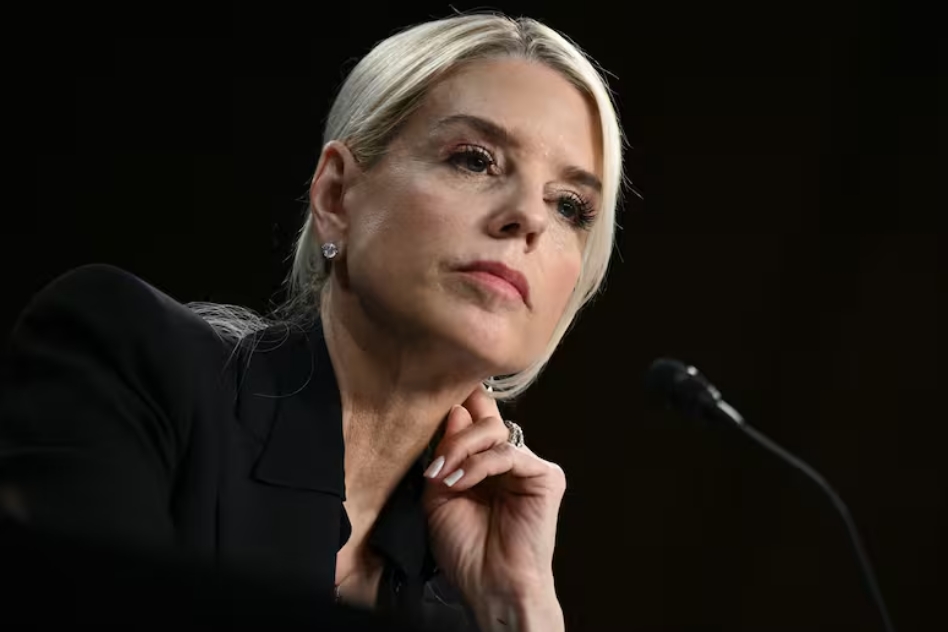 Pam Bondi, la entonces fiscal general de Estados Unidos BRENDAN SMIALOWSKI - AFP