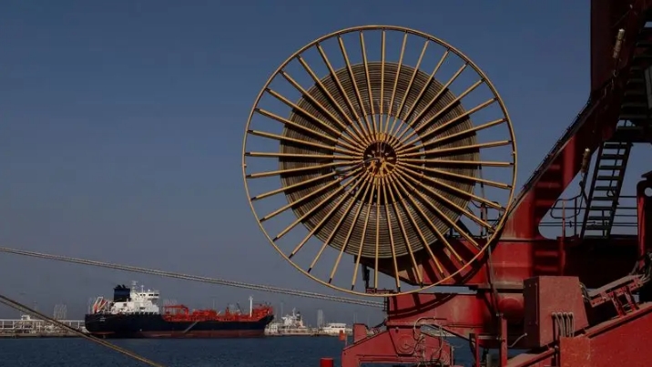 Imagen de archivo de un petrolero atracado en el puerto de Fuyaira (Emiratos Árabes Unidos).