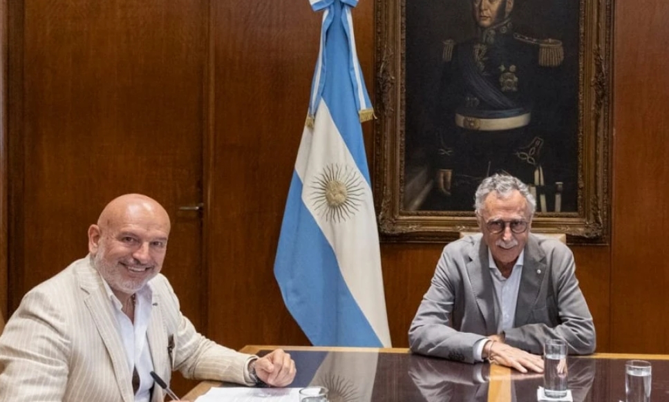 El ministro Mario Lugones y el titular del Pami, Estéban Leguizamo.