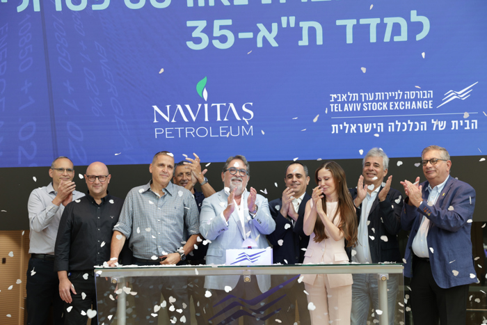 El magnate israelí Gideon Tadmor, festeja la cotización de su petrolera Navitas en la bolsa de Tel Aviv.