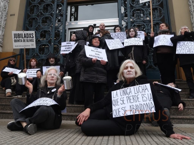 Denunciando el genocidio silencioso de los adultos mayores el pasado 20 de agosto. Foto: CITRUS @citruspressok