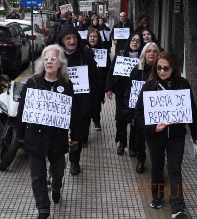 Denunciando el genocidio silencioso de los adultos mayores el pasado 20 de agosto. Foto: CITRUS @citruspressok