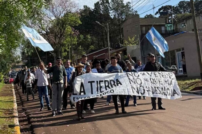 Marcha de la Comisión Vecinos Unidos por las Chacras en San Pedro. Foto: Espacio Cultural Yopará