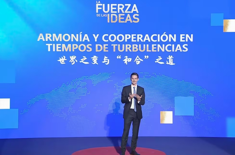 Sabino Vaca Narvaja en el polo tecnológico de Shenzhen. Prensa -