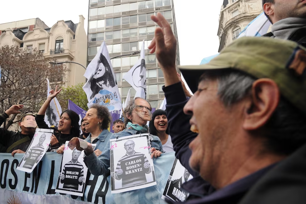 Buenos Aires, 6 de octubre de 2026 Marcha contra la corte suprema por la ley de tierras Foto: Guadalupe Lombardo guadalupe lombardo