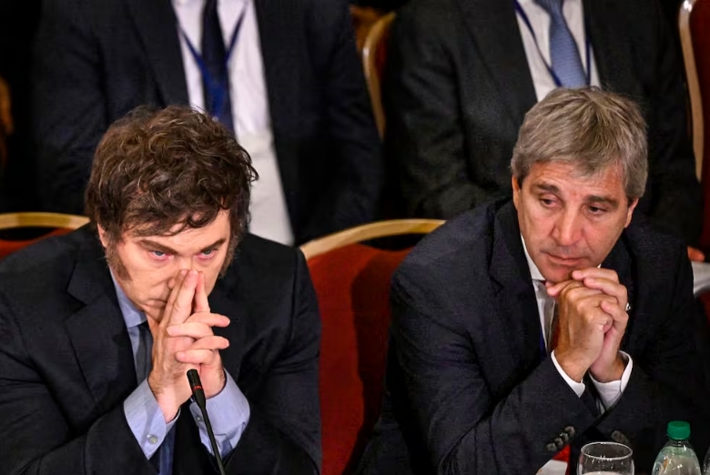 La desconfianza se traduce en falta de inversión productiva. AFP -