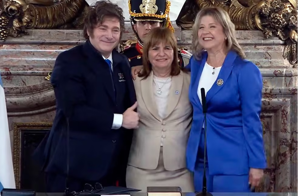 Jura Alejandra Monteoliva con Patricia Bullrich y Javier Milei Capturas de Video